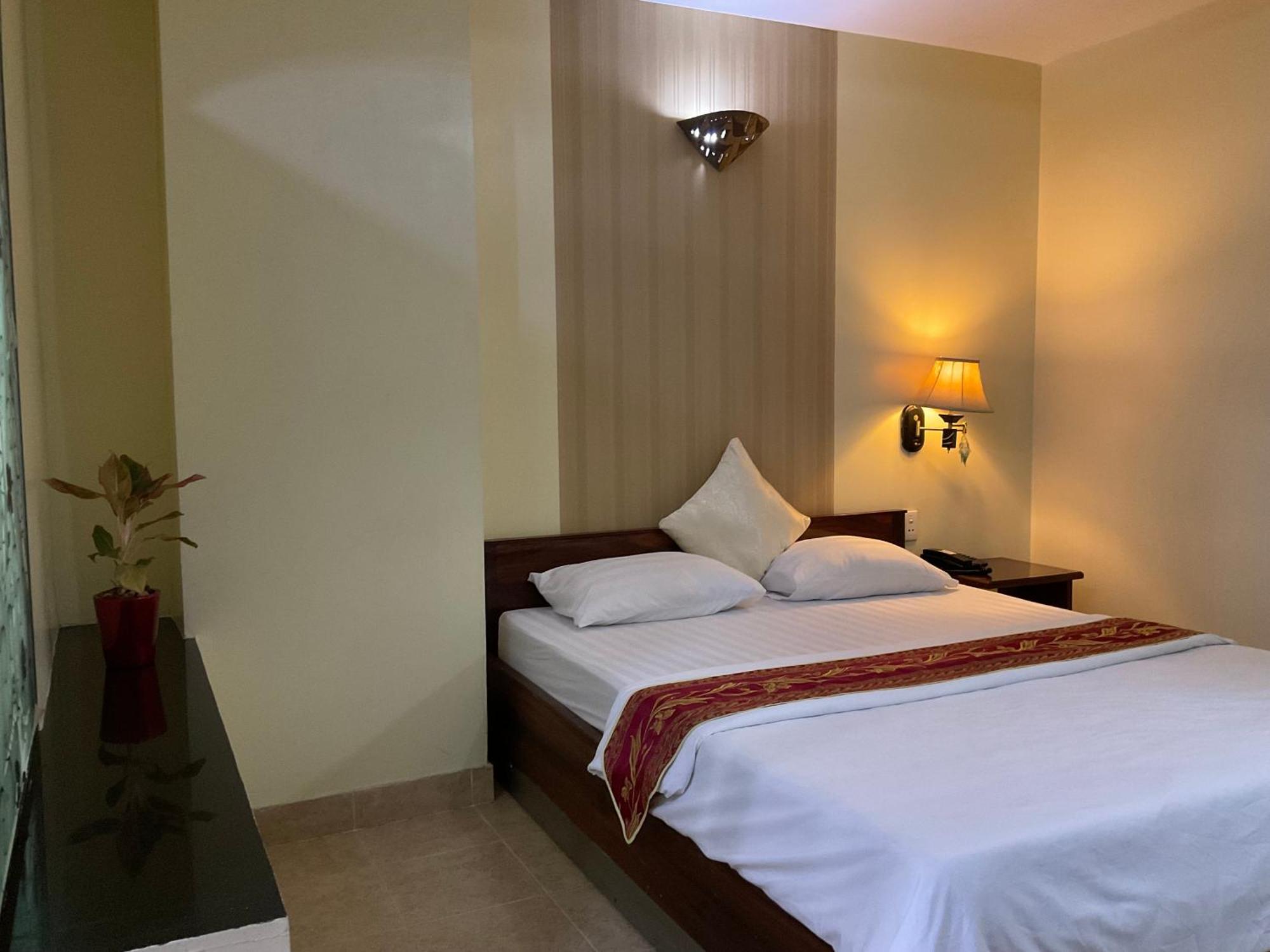 Khach San Minh Chau - Hoa Hung Hotel Ho Chi Minh-Byen Eksteriør billede