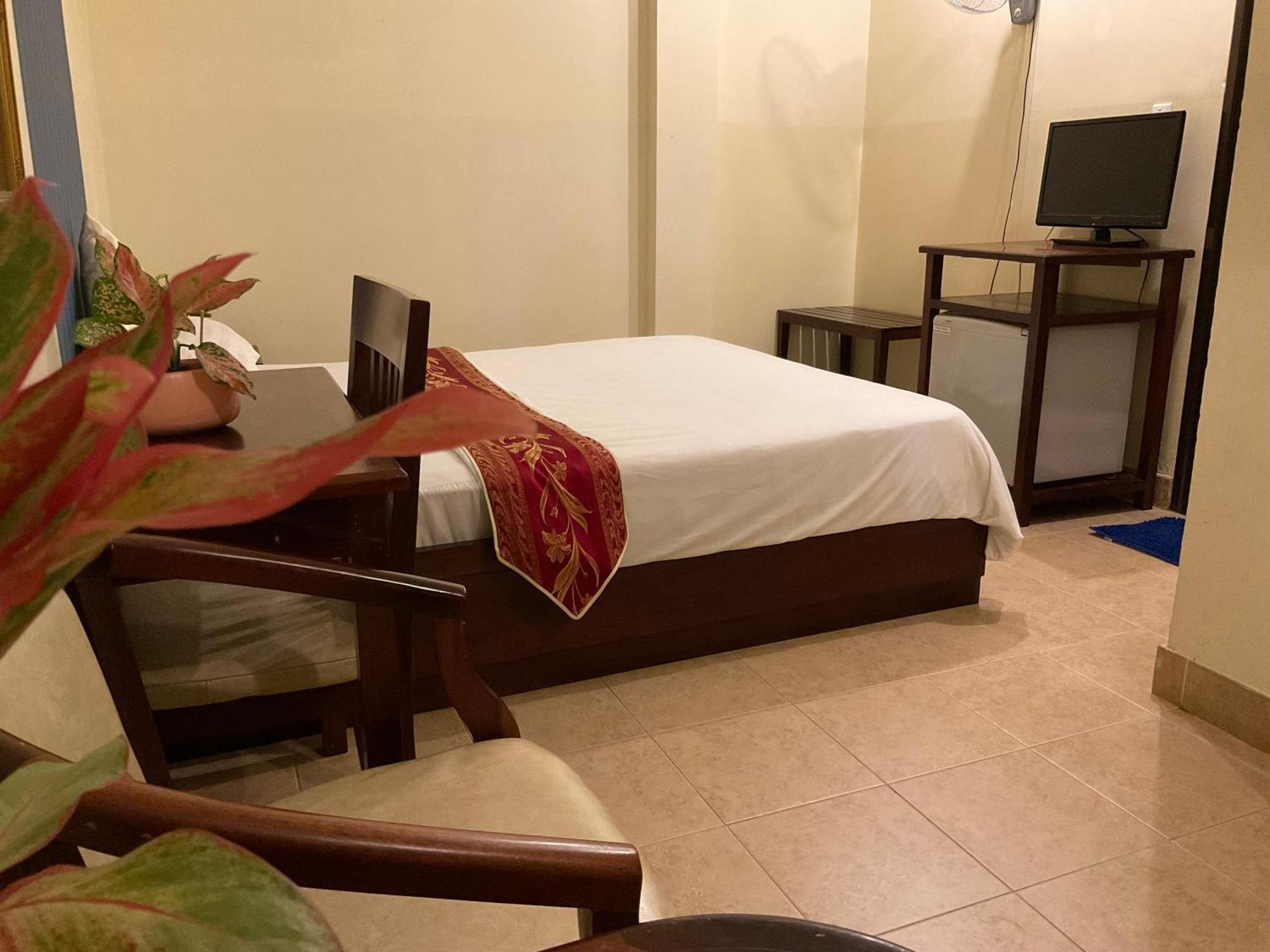 Khach San Minh Chau - Hoa Hung Hotel Ho Chi Minh-Byen Eksteriør billede