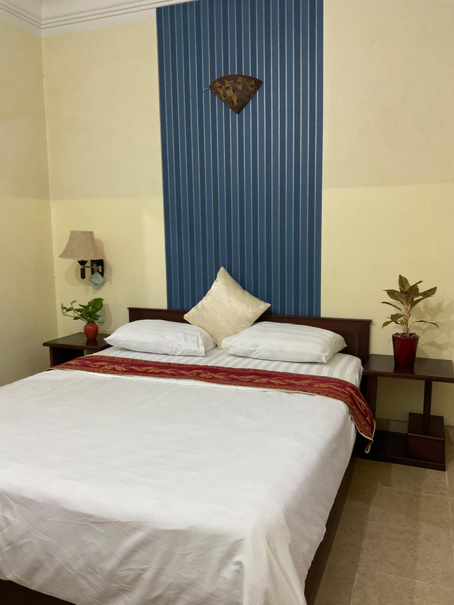 Khach San Minh Chau - Hoa Hung Hotel Ho Chi Minh-Byen Eksteriør billede