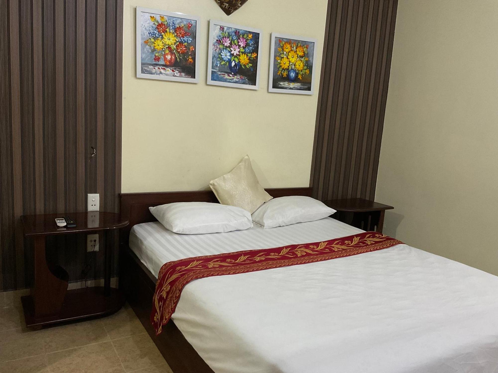 Khach San Minh Chau - Hoa Hung Hotel Ho Chi Minh-Byen Eksteriør billede