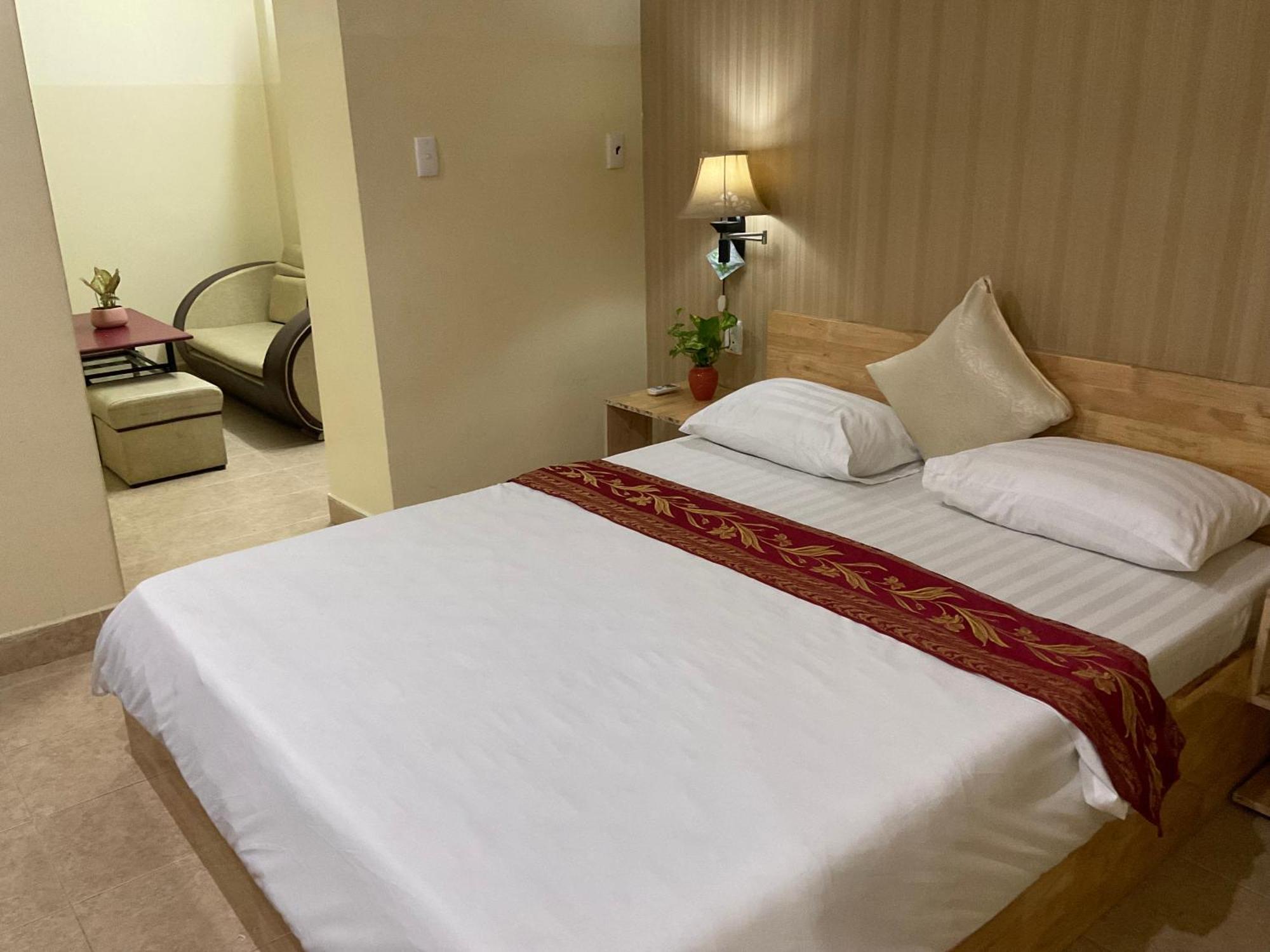 Khach San Minh Chau - Hoa Hung Hotel Ho Chi Minh-Byen Eksteriør billede