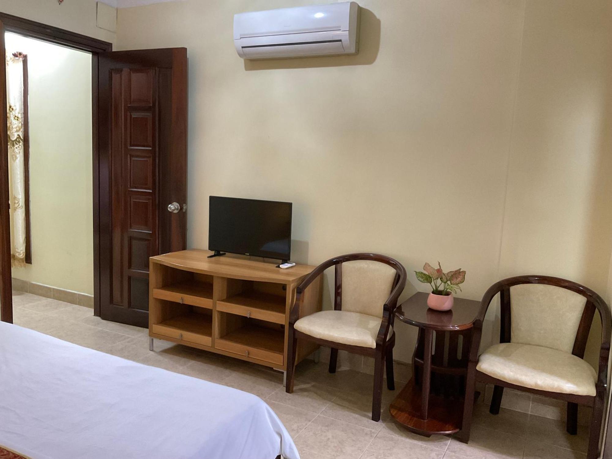 Khach San Minh Chau - Hoa Hung Hotel Ho Chi Minh-Byen Eksteriør billede