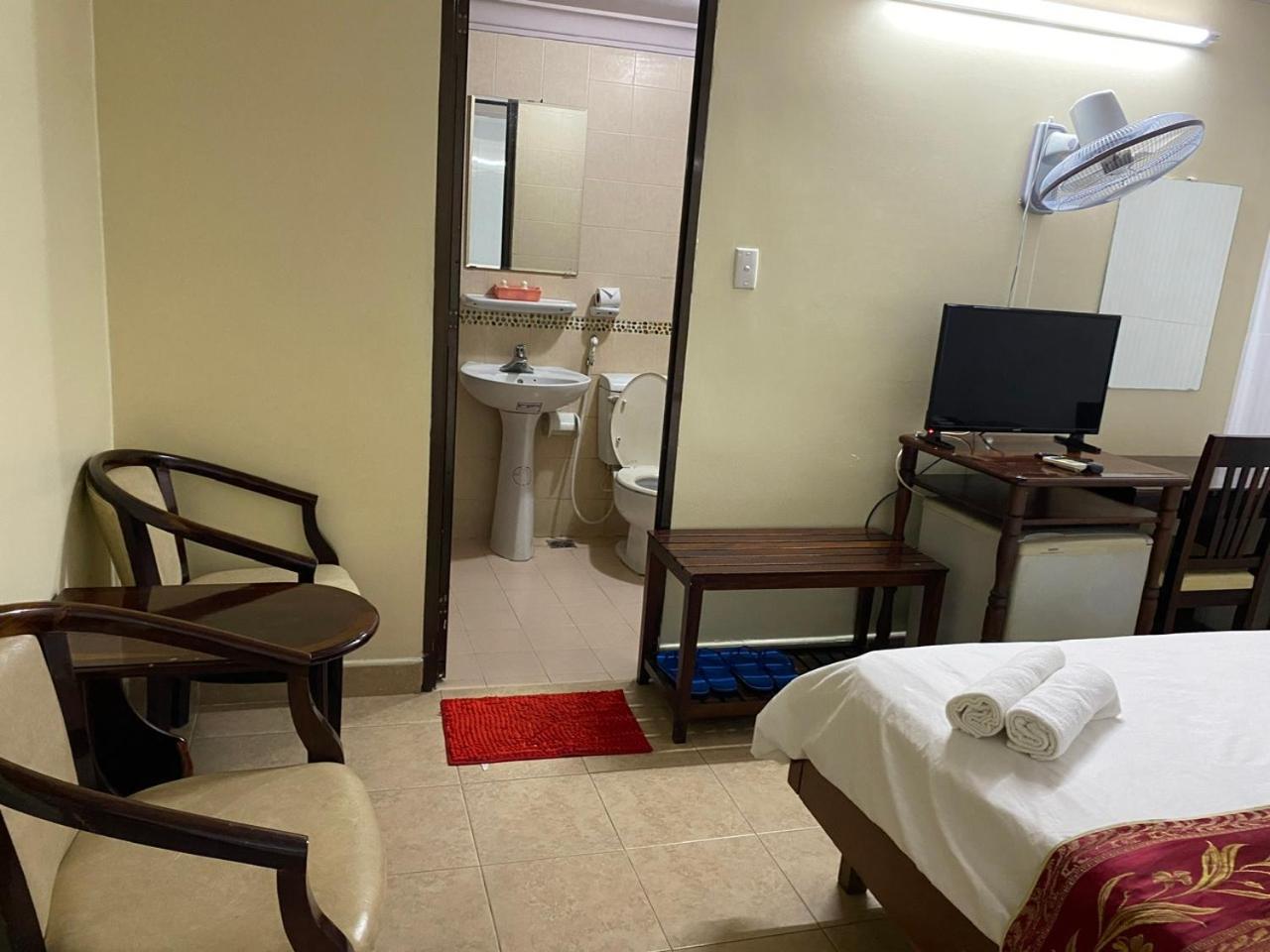 Khach San Minh Chau - Hoa Hung Hotel Ho Chi Minh-Byen Eksteriør billede